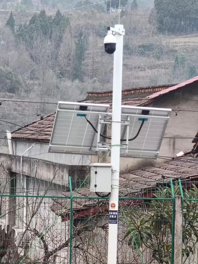 装摄像头正对卧室 隐私担忧待解凯发K8国际娱乐男子称铁路旁新(图1)